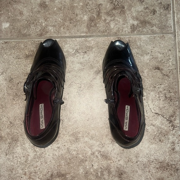 Via Spiga Size 8 1/2 Heels - Picture 1 of 5